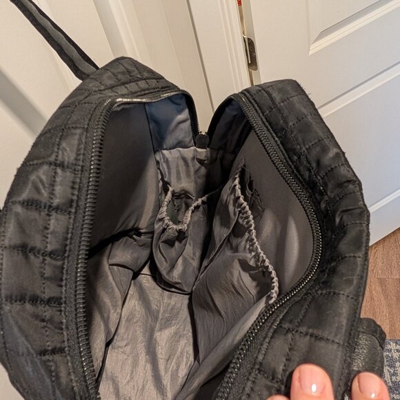 Classic Black Lug Puddle Jumper Tote Bag - Picture 4 of 12